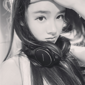 日本农村女人户外色情片
