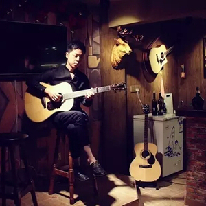 日本农村女人户外色情片
